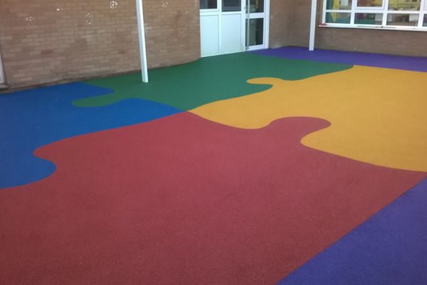 Jigsaw-design-play-surfacing-1024x575